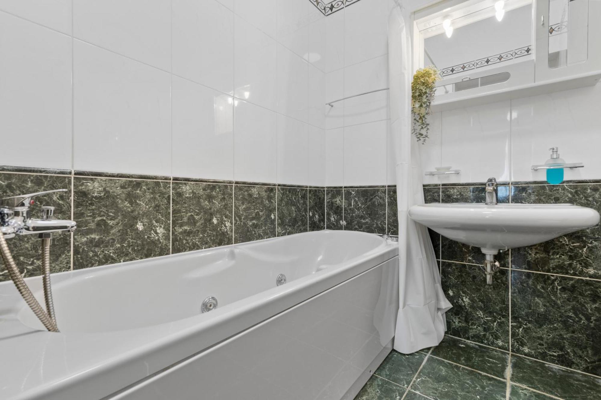 Luxe Living At Old Town Center Leilighet Bratislava Eksteriør bilde